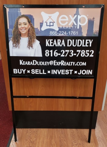 Yard Signs / Real Estate Signs