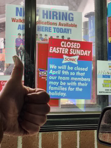 Custom Graphics & Vinyl Decals Custom Graphics & Vinyl Decals