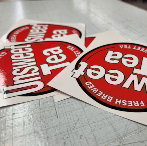 Custom Graphics & Vinyl Decals Custom Graphics & Vinyl Decals