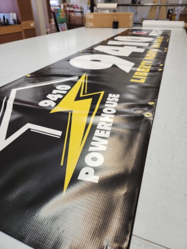 Outdoor Banners in Gladstone Outdoor Banners in Gladstone