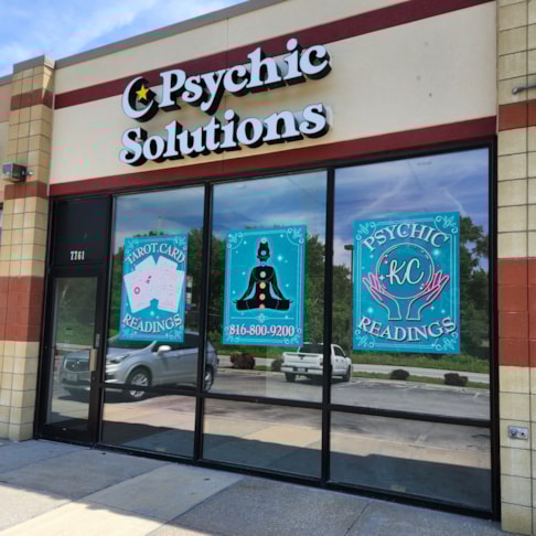 Custom Graphics & Vinyl Decals Custom Graphics & Vinyl Decals