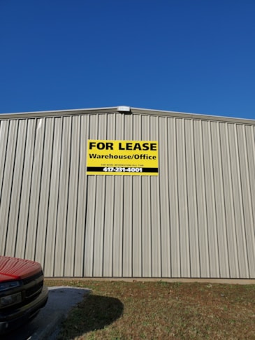 Wall Murals & Graphics