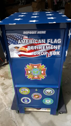 Custom Graphics & Vinyl Decals Custom Graphics & Vinyl Decals